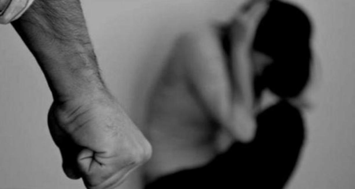 Mãe de 35 anos denuncia agressões do filho de 15 anos