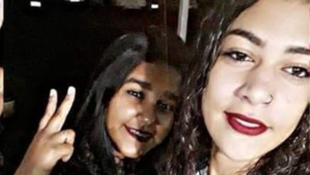 Garotas que estavam desaparecidas são encontradas mortas com sinais de tortura em lavoura