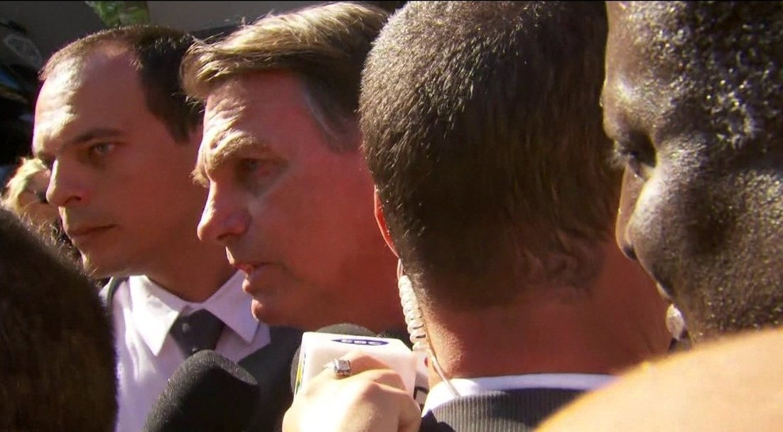 Bolsonaro diz que bloqueia verba da educação porque precisa