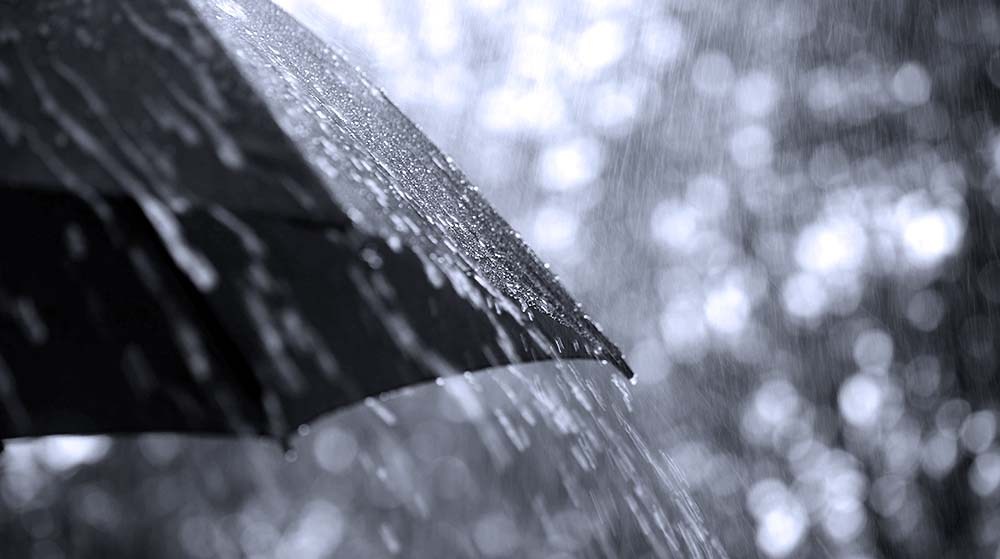 Fim de semana tem chuva, calor e alerta de temporais para MT