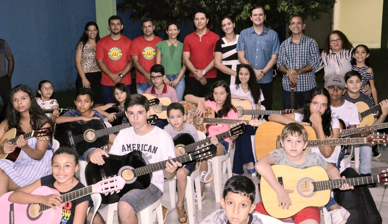 Thiago Silva  lança projeto musical no Conjunto São José