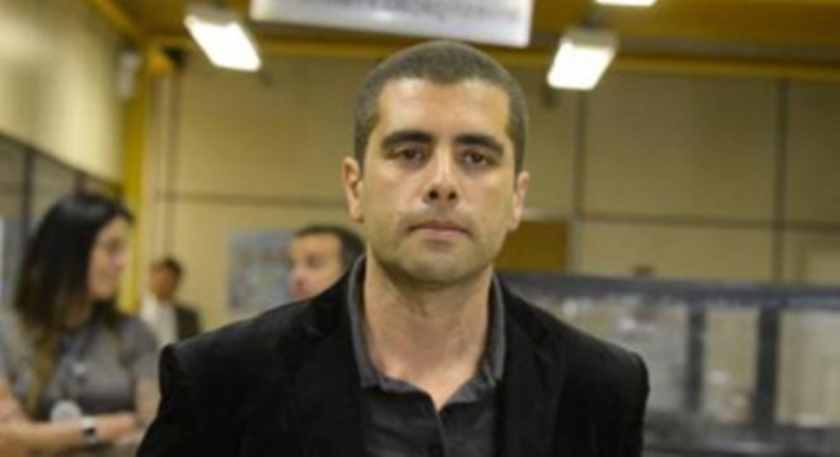 Com registro cassado, Doutor Bumbum dá cursos