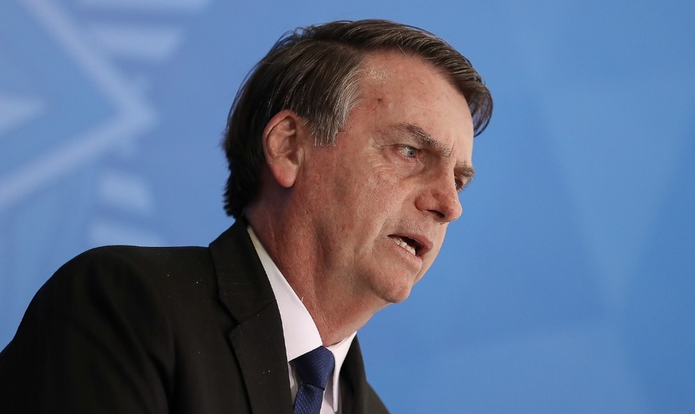 Bolsonaro pede que caminhoneiros não façam greve