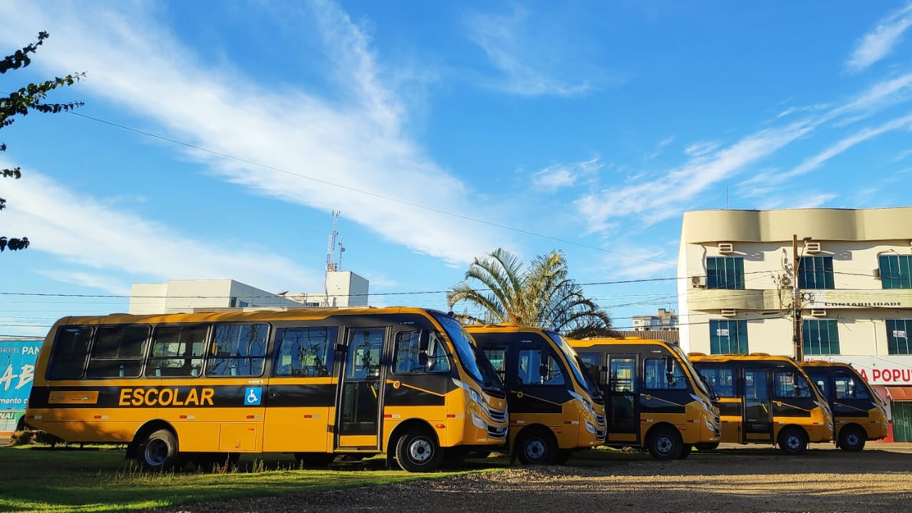 Prefeitura de Primavera do Leste adquire cinco novos ônibus com verba do IPTU