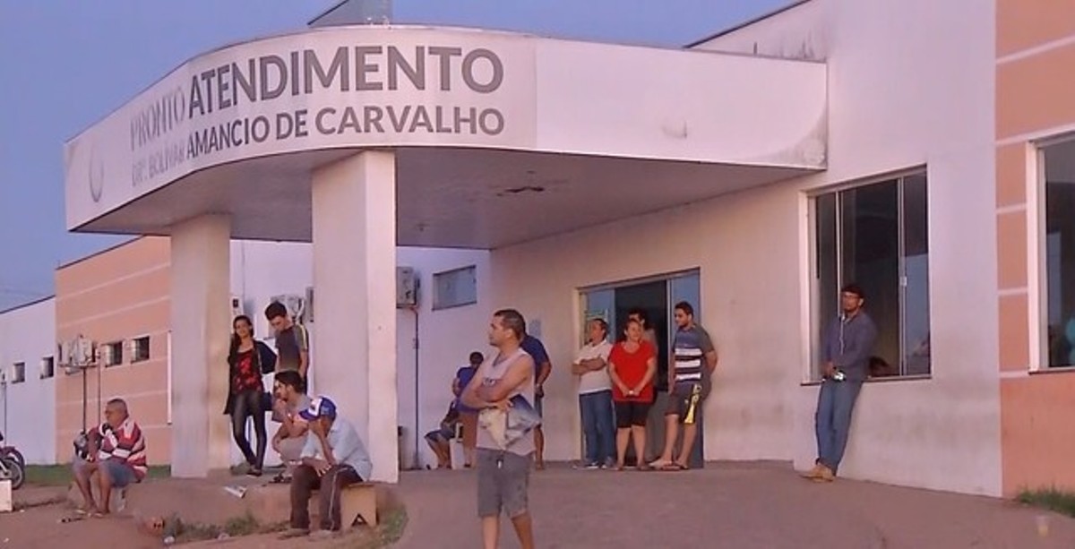 Transformador de energia explode, incendia trailer de lanches e deixa UPA sem energia por 3 horas