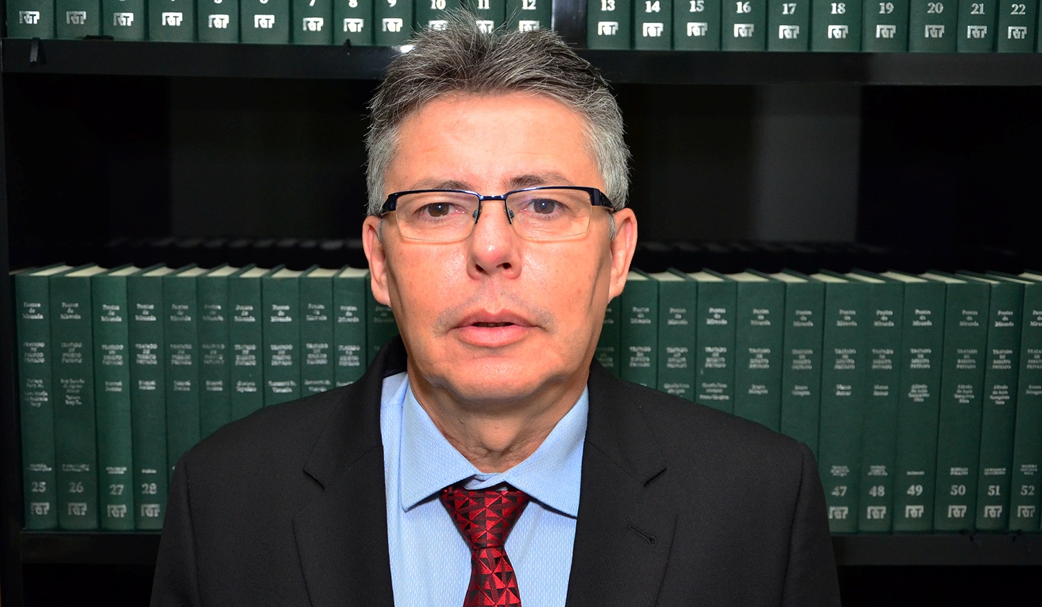 STJ fixa teses sobre prescrição para redirecionamento de execução fiscal