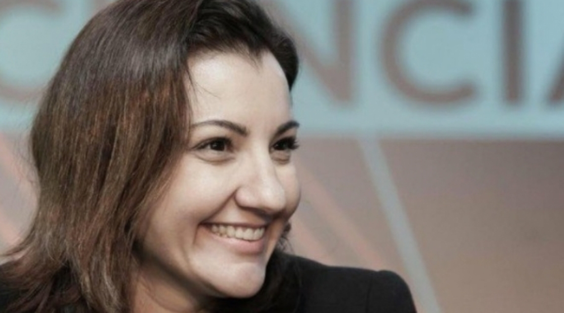 Feministas se revoltam com mulher na defesa de Neymar