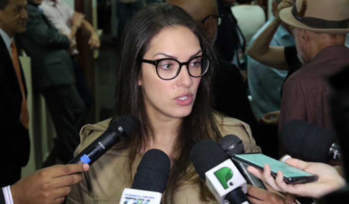 AL se reúne com Mendes para tentar dar fim à greve da Educação