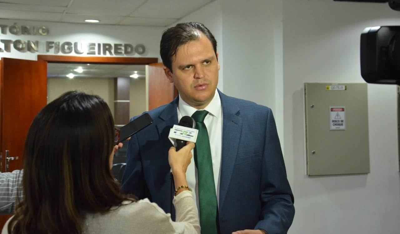 Thiago Silva pede obras de infraestrutura e educação para São José do Povo