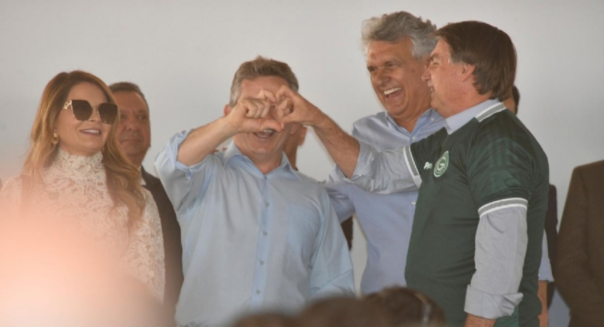 Bolsonaro chega ao Araguaia com colete à prova de balas e sob forte esquema de segurança