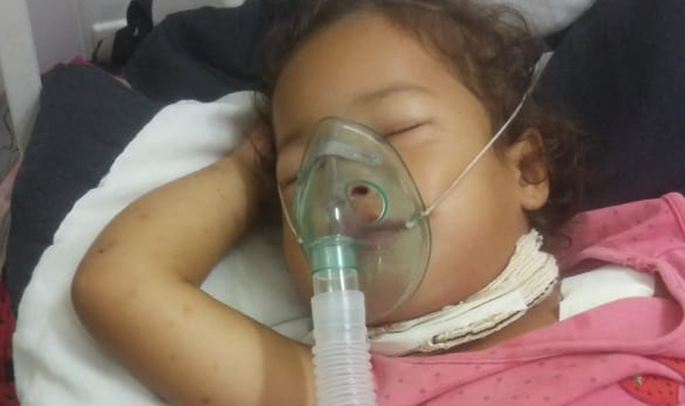 Menina de 3 anos é transferida após decisão judicial
