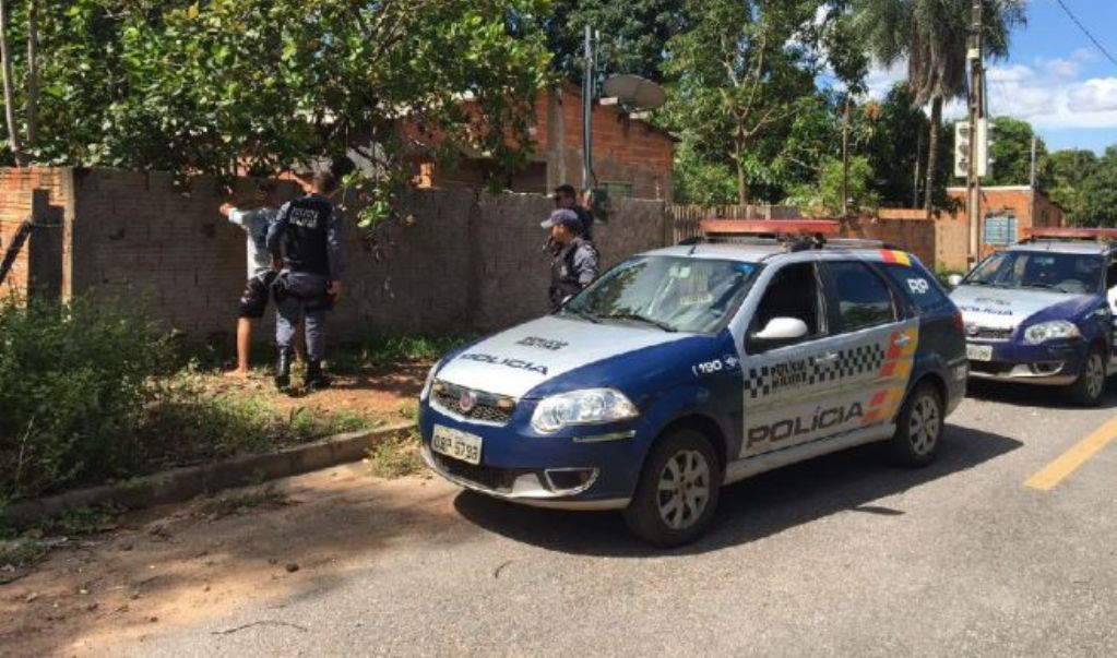 Caminhoneiro é sequestrado por bando e fica três dias em cárcere