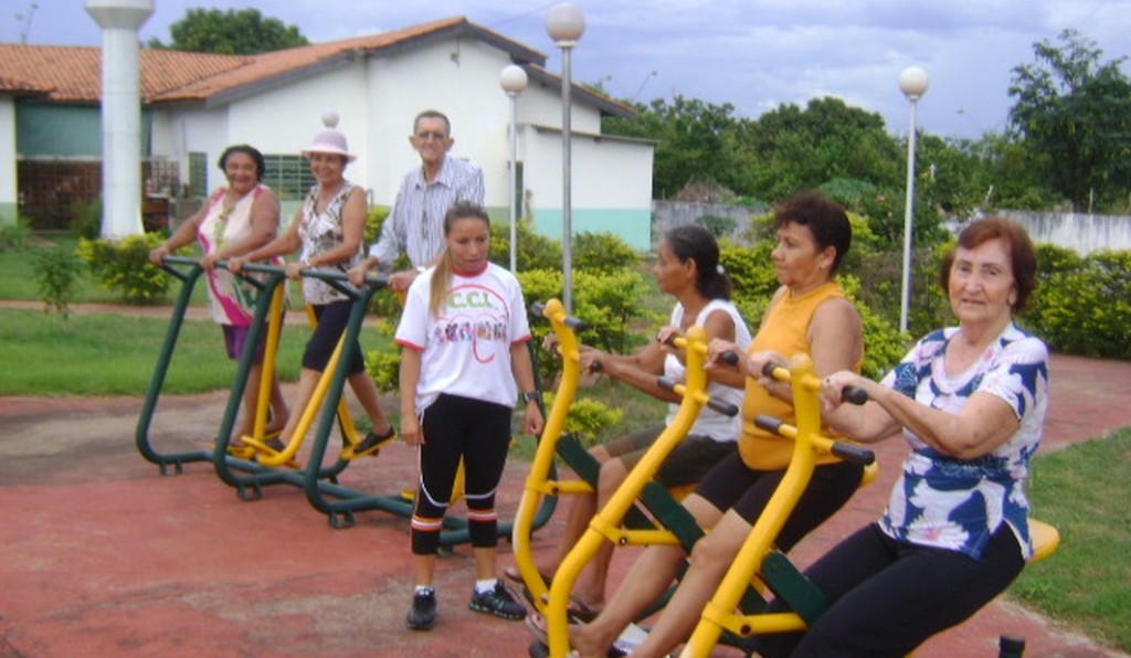Deputado de Mato Grosso apresenta projeto para criação de creche para idosos