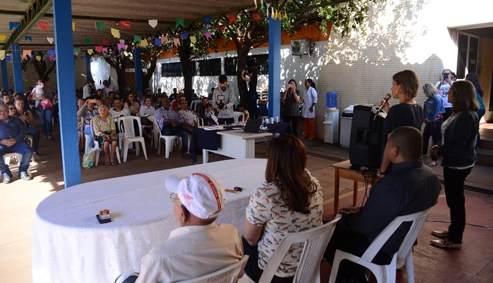 Centro de Reabilitação Nilmo Júnior faz entrega de bolsas de colostomia
