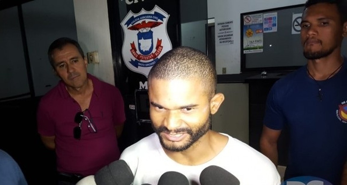 Sobrinho preso por matar a tia e arrancar o coração dela confessa crime e diz que ouviu ‘vozes do universo’