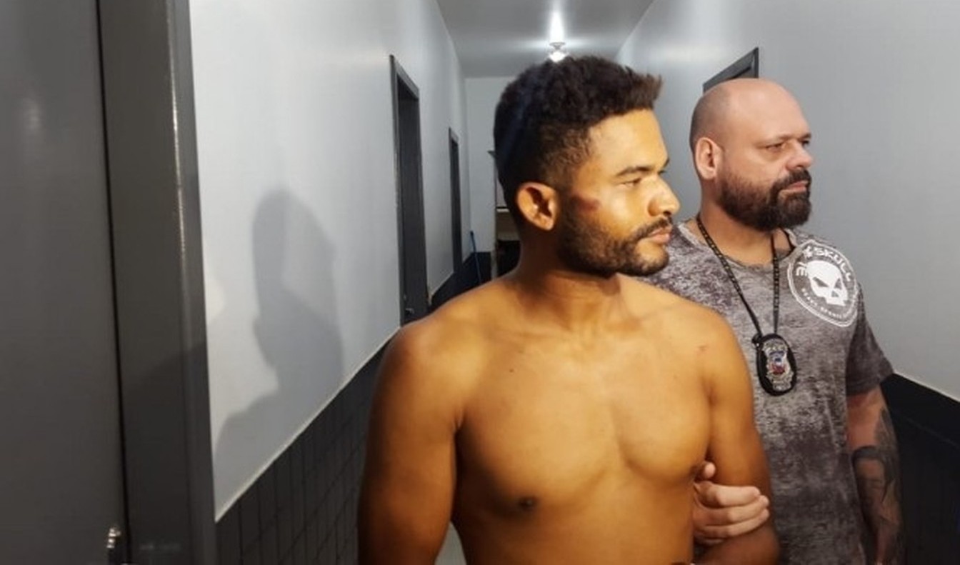 Sobrinho suspeito de matar a tia e arrancar o coração dela é transferido e tenta enforcar preso em MT