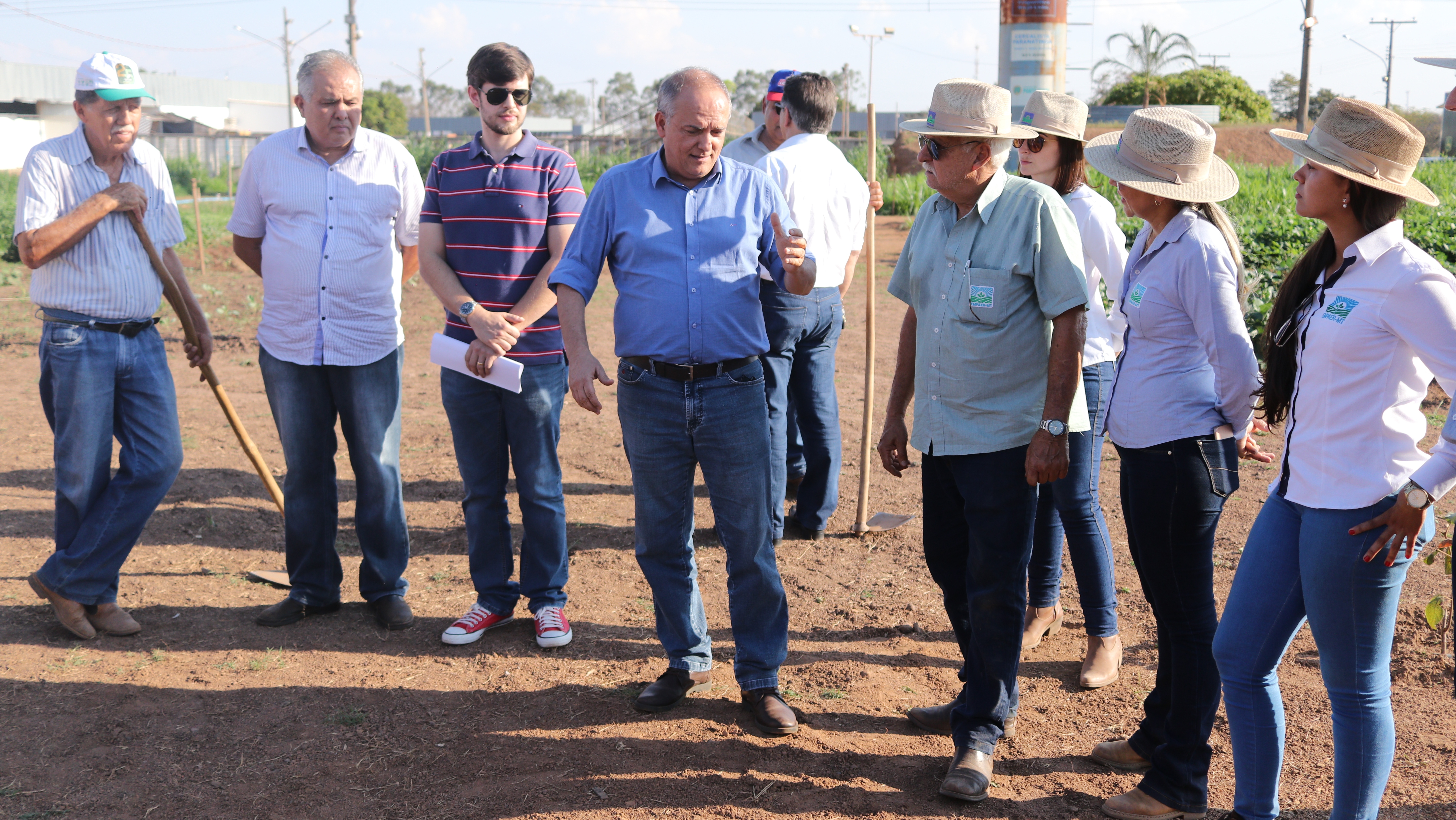 Empaer apresenta ao Prefeito formato da “Vitrine de Plantio” voltada ao pequeno produtor na 47ª Exposul