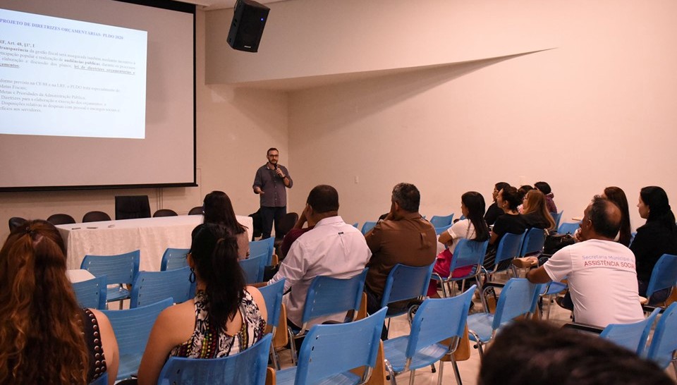 Prefeitura apresenta dados da LDO 2020 em audiência pública