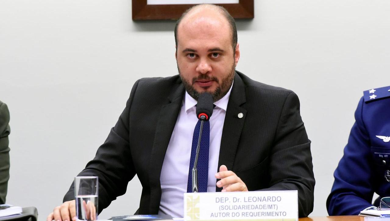 Dr. Leonardo defende que cidadão possa usar FGTS para tratamento de saúde
