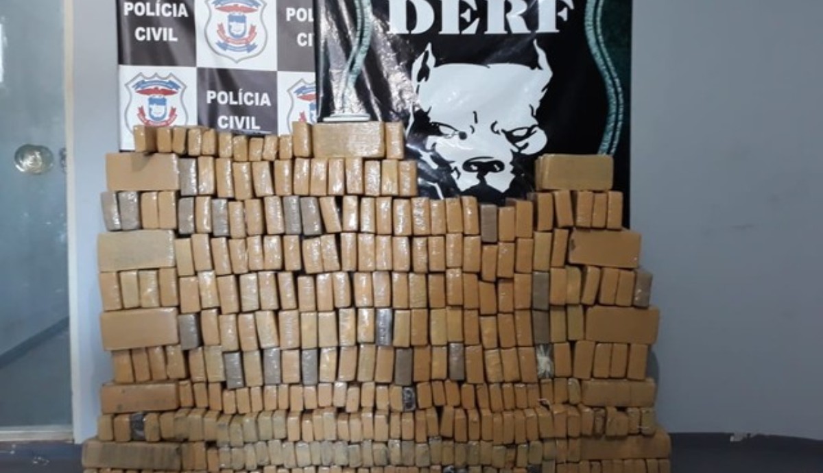 Polícia apreende meia tonelada de maconha que estava com duas adolescentes em Rondonópolis