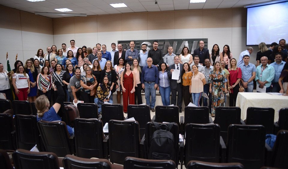 Prefeito e secretária municipal de Saúde participam do workshop de abertura do PlanificaSUS Mato Grosso