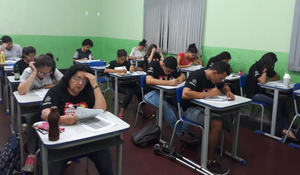 1º lugar no curso de letras e mais três aprovados na Unemat são alunos do curso Zumbi dos Palmares