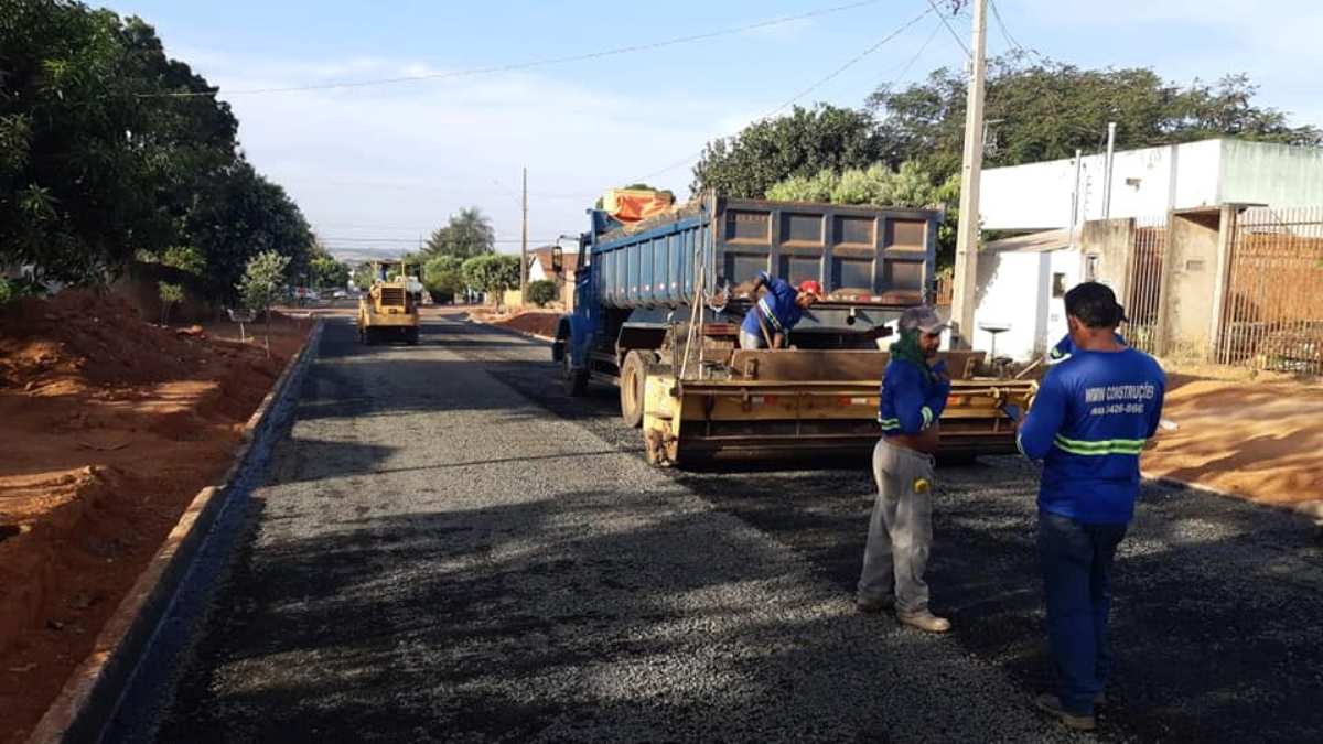 Prefeitura conclui obras de asfalto em vias “esquecidas” do Monte Líbano e outros bairros