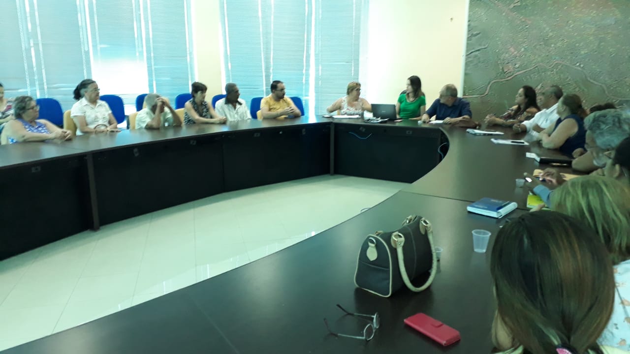 Prefeito recebe moradores da Nova Galileia e paga subvenção anual