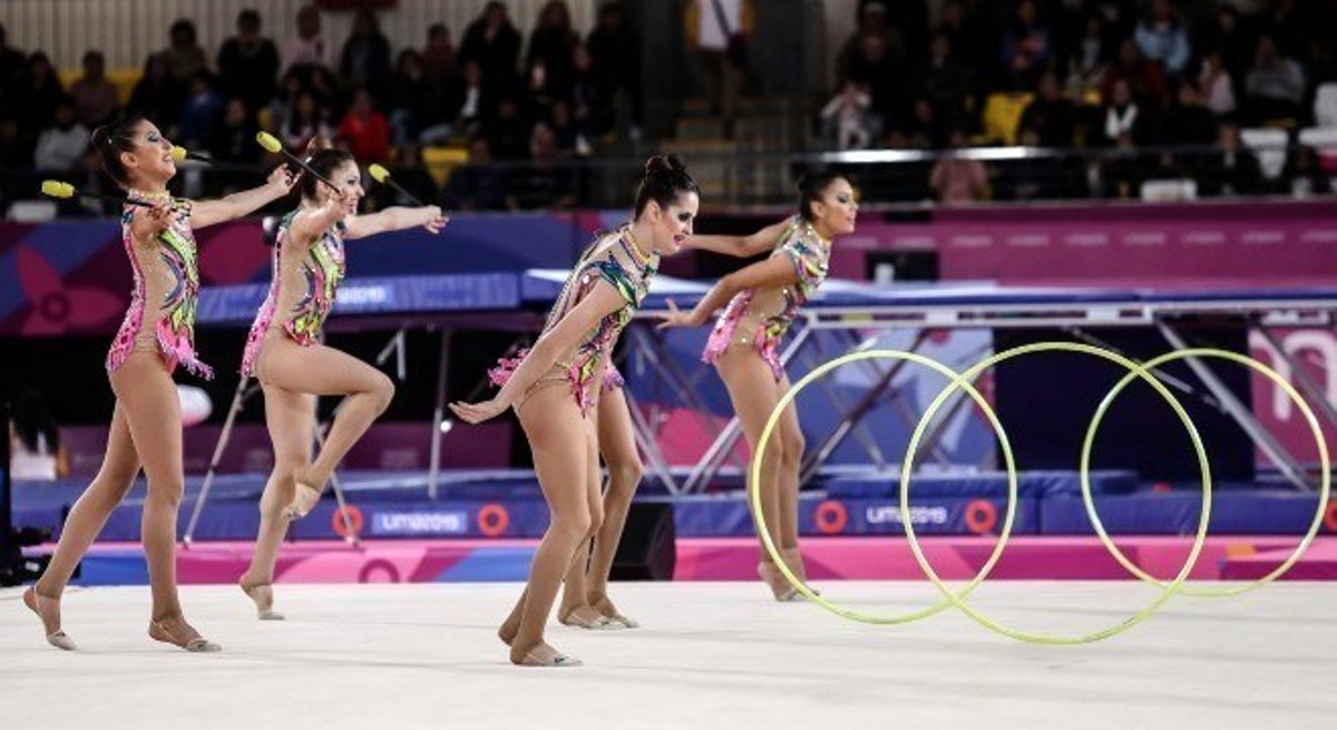 Brasil encanta e ganha ouro no conjunto da ginástica rítmica no Pan