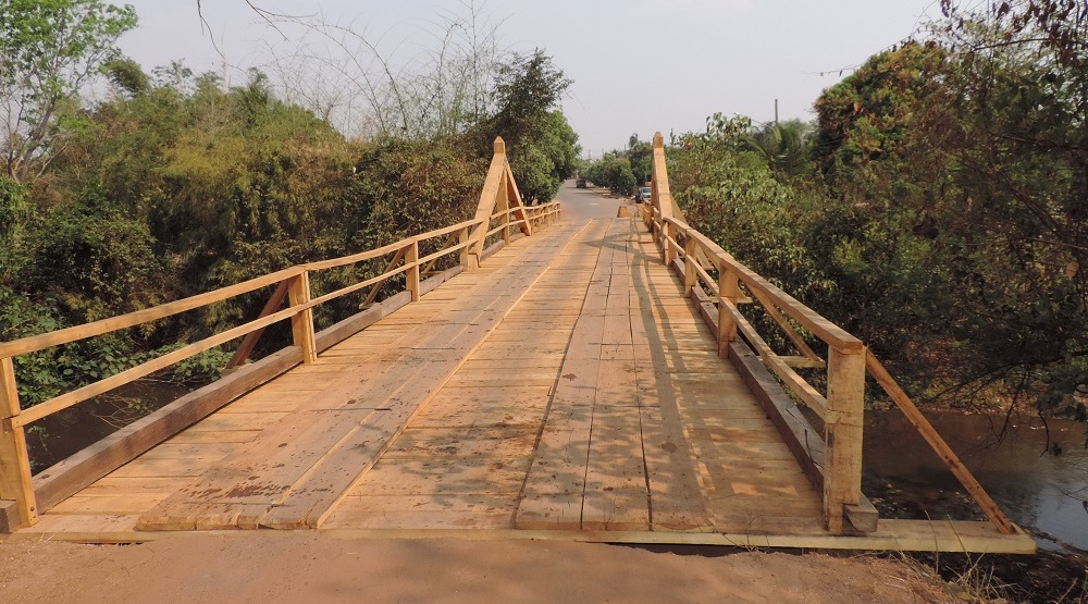 Prefeitura recupera ponte e abre acesso no Jardim das Flores
