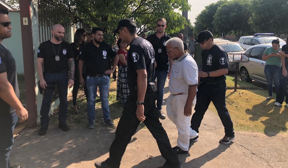 Polícia encontra ossos e documentos que seriam de mulher morta pelo marido há 24 anos em Sinop