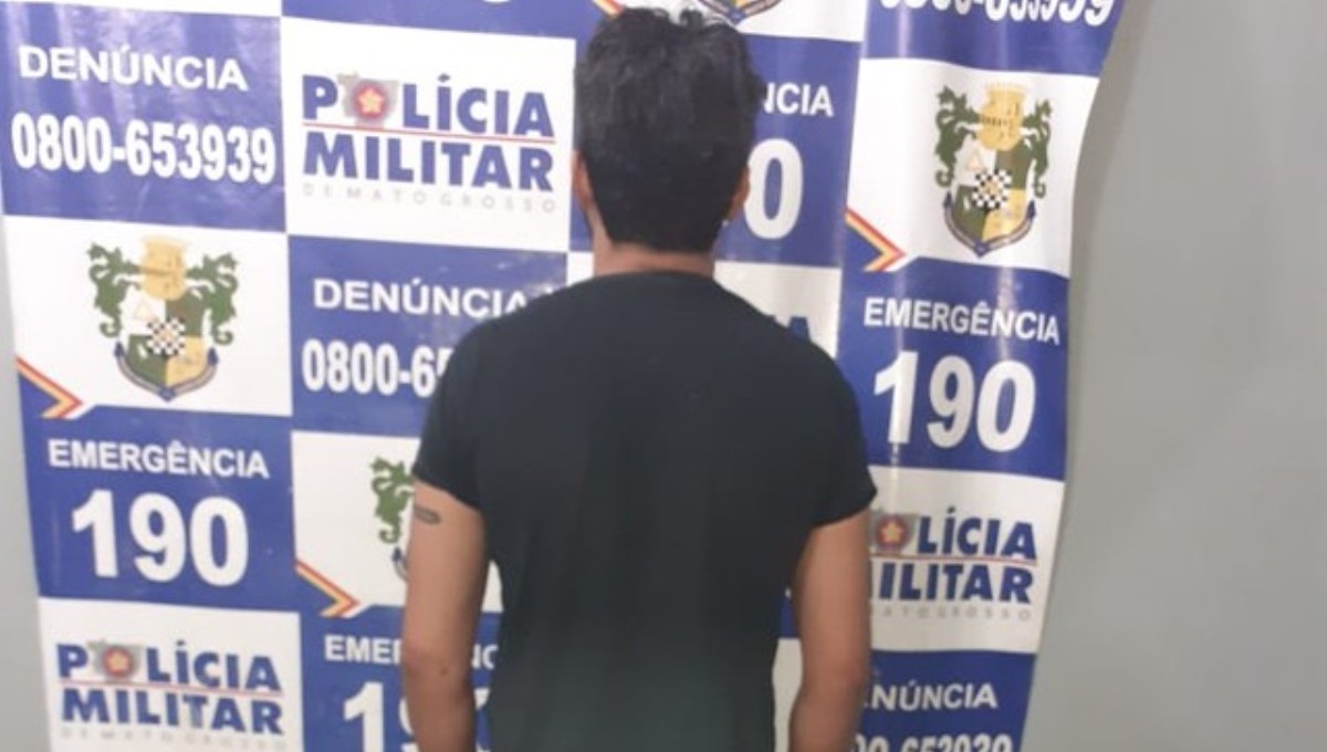 Mulher salta de moto durante briga com o namorado, é espancada e suspeito é preso em Rondonópolis