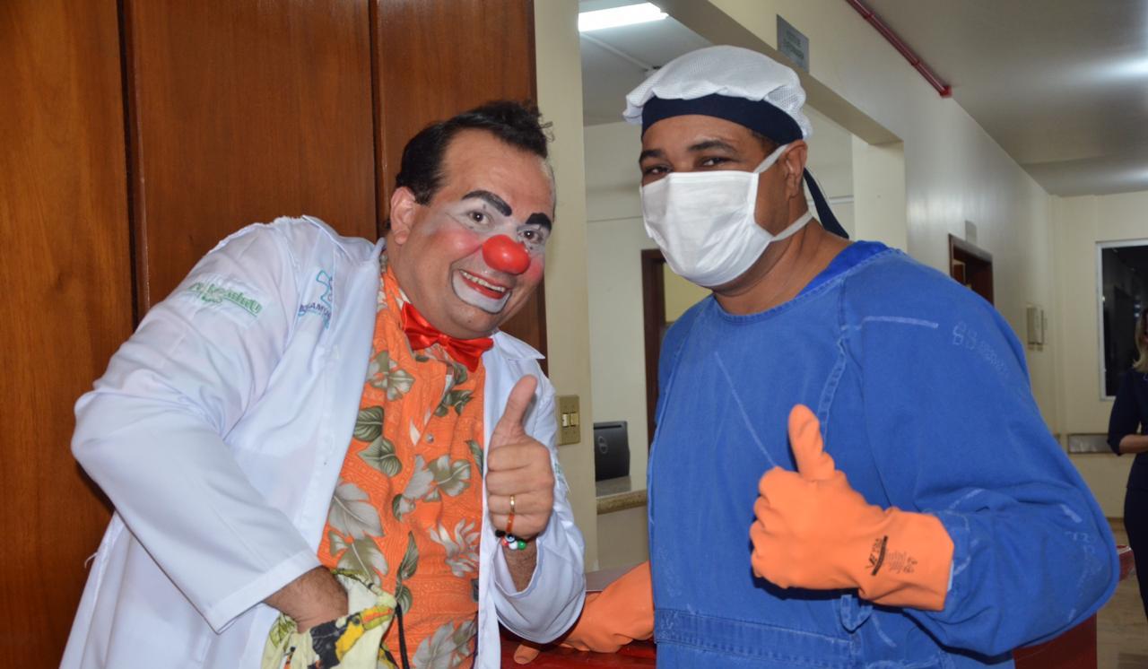 Complexo Hospitalar inicia projeto palhaçoterapia para pacientes e colaboradores