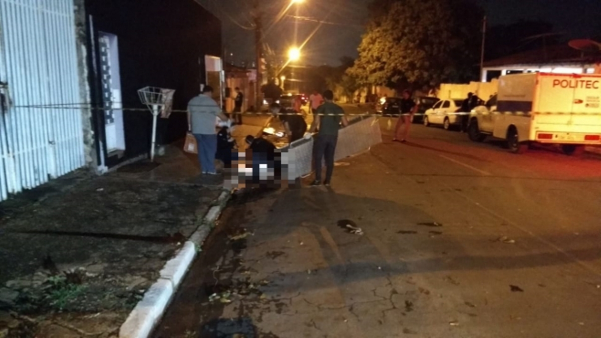 Homem é morto a facadas ao tentar defender filha das agressões do genro em Cuiabá