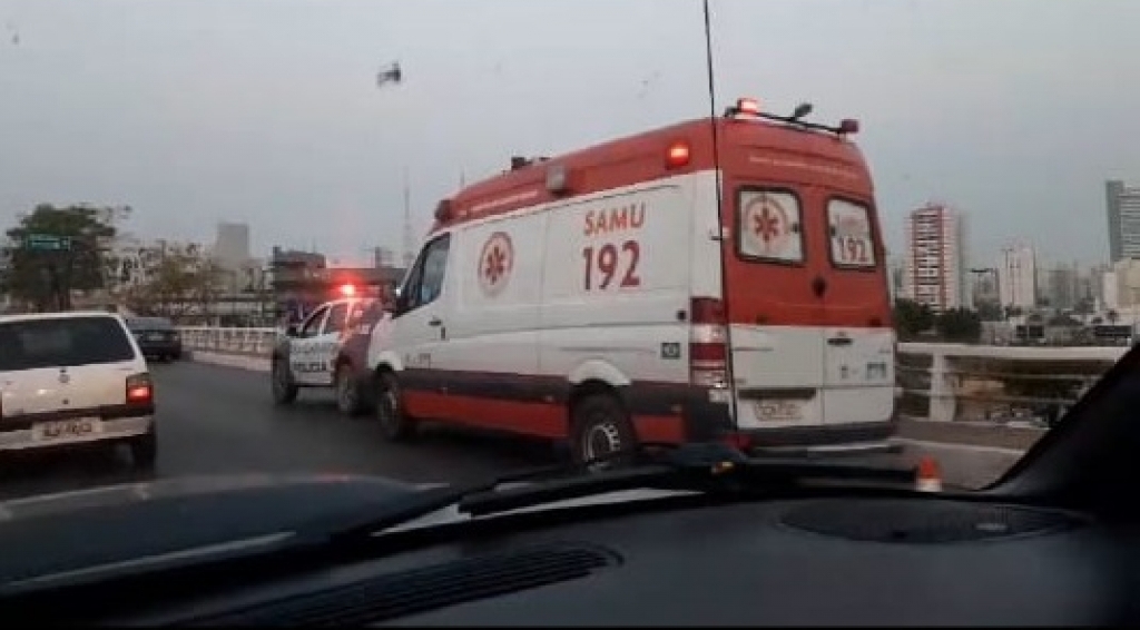 Estudante ameaça pular do viaduto da rodoviária em Cuiabá