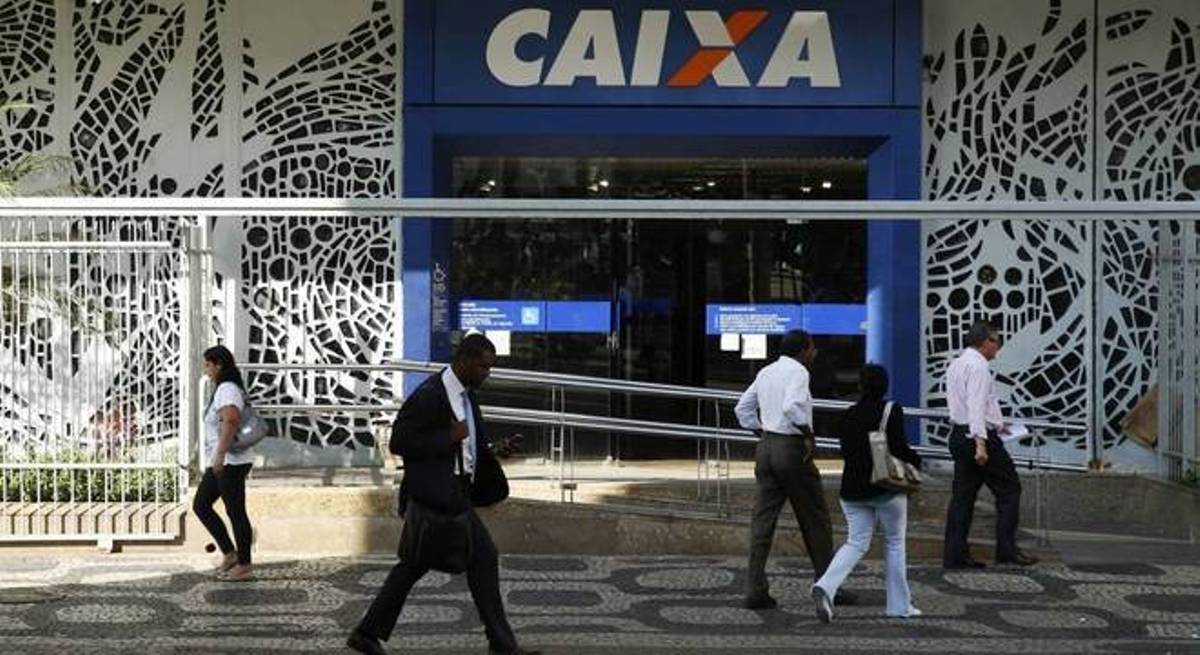 Bancos não podem deixar de atender presencialmente