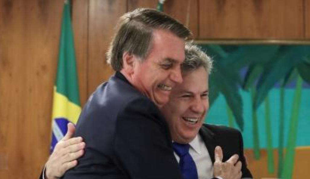 Bolsonaro assina concessão de 4 aeroportos de Mato Grosso