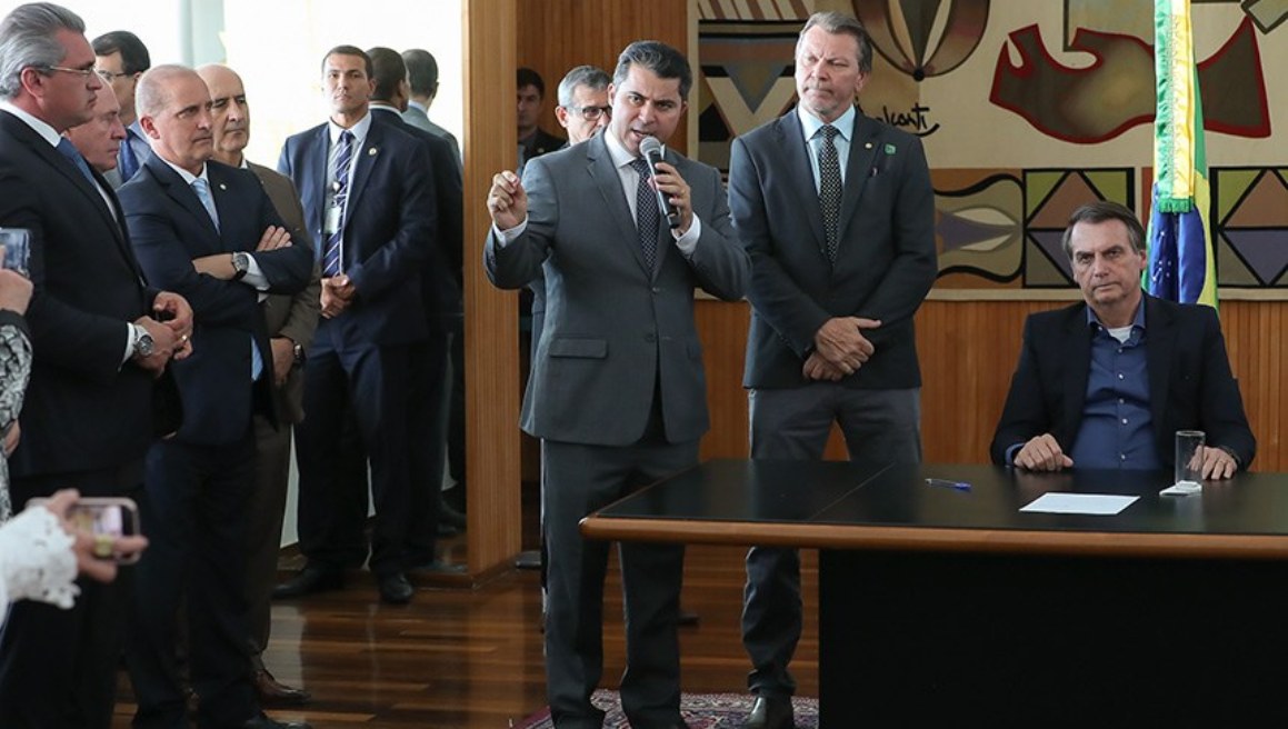 Lei que permite posse de arma em toda a extensão do imóvel rural é sancionada