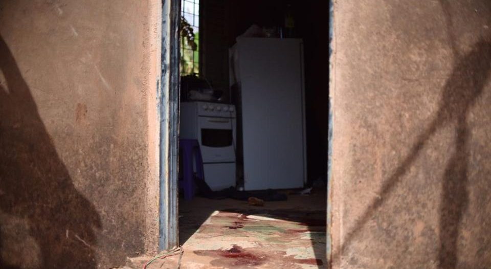 Após matar a ex-mulher, homem é linchado até a morte por populares