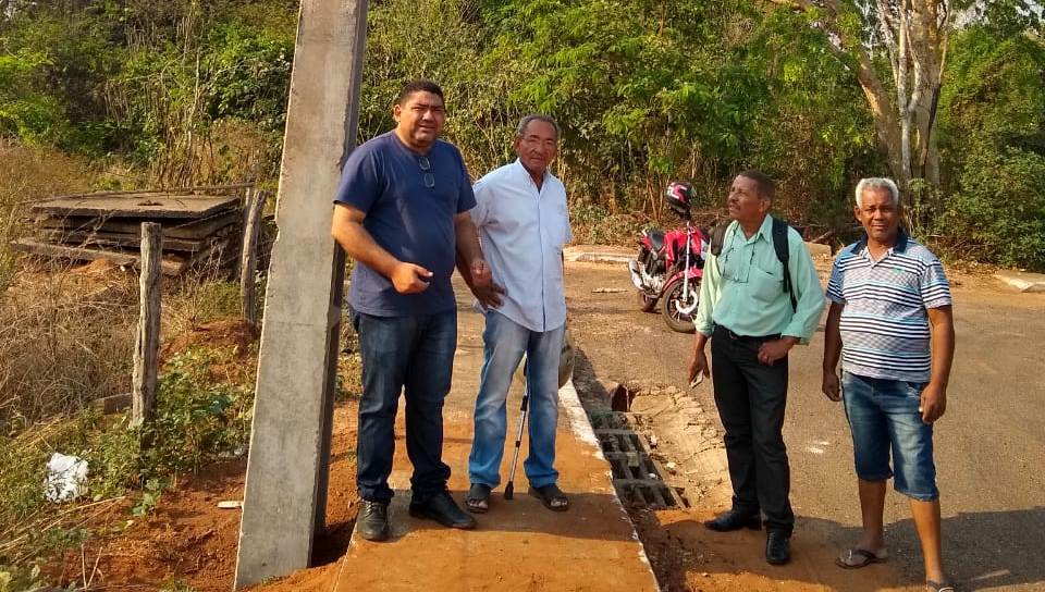 Vilmar Pimentel consegue que bairro Ezequiel Ramim seja atendido com a iluminação pública