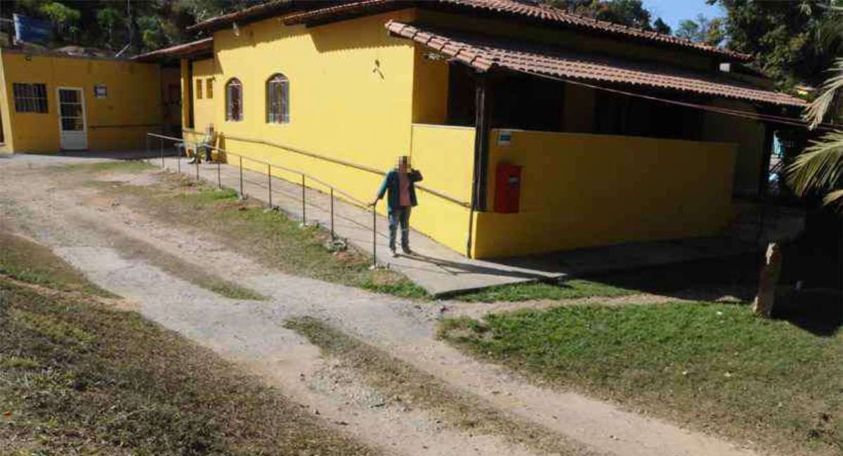 Dona de asilo estuprava idoso e jovem com paralisia em Minas Gerais