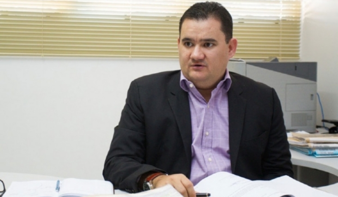 Cuiabá | Justiça bloqueia R$ 355 mil de ex-diretora de escola condenada por desviar verbas