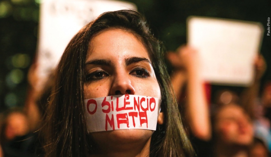 Saúde fala sobre formas de combate à violência contra a mulher para público variado