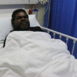 Caçador confunde crocodilo com tronco, é mordido e quase perde o pênis 2