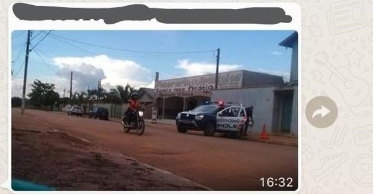 Homem é preso por alertar amigos sobre blitz da polícia em aplicativo de mensagens em Comodoro