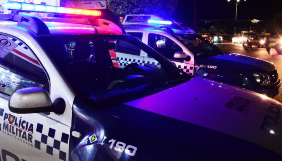 Homem tenta espancar esposa e enforcar filha de 6 meses em Várzea Grande