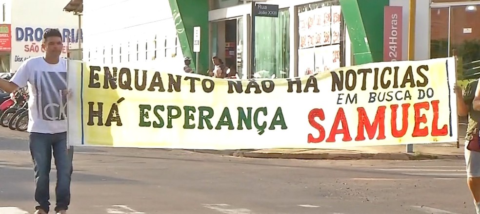 Desaparecimento do garoto Samuel completa uma semana e família faz passeata em Rondonópolis