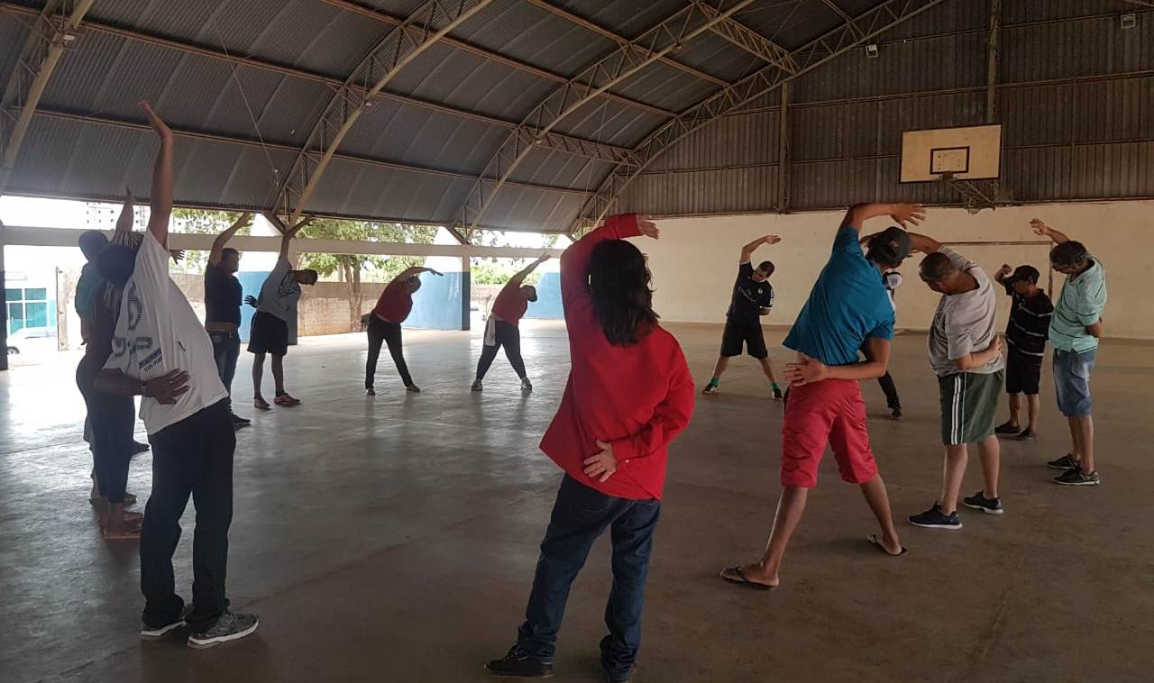 Semana de Saúde Mental tem início com palestra e partidas de futsal e handebol em Rondonópolis