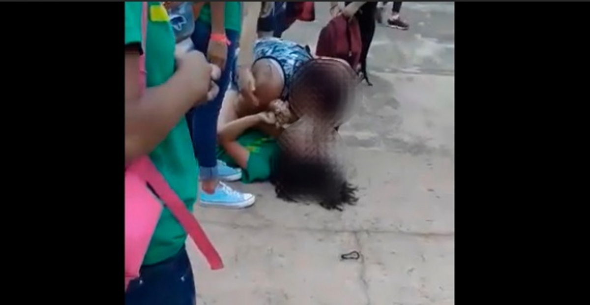 Mãe de aluna invade escola estadual e espanca uma adolescente em Campo Grande
