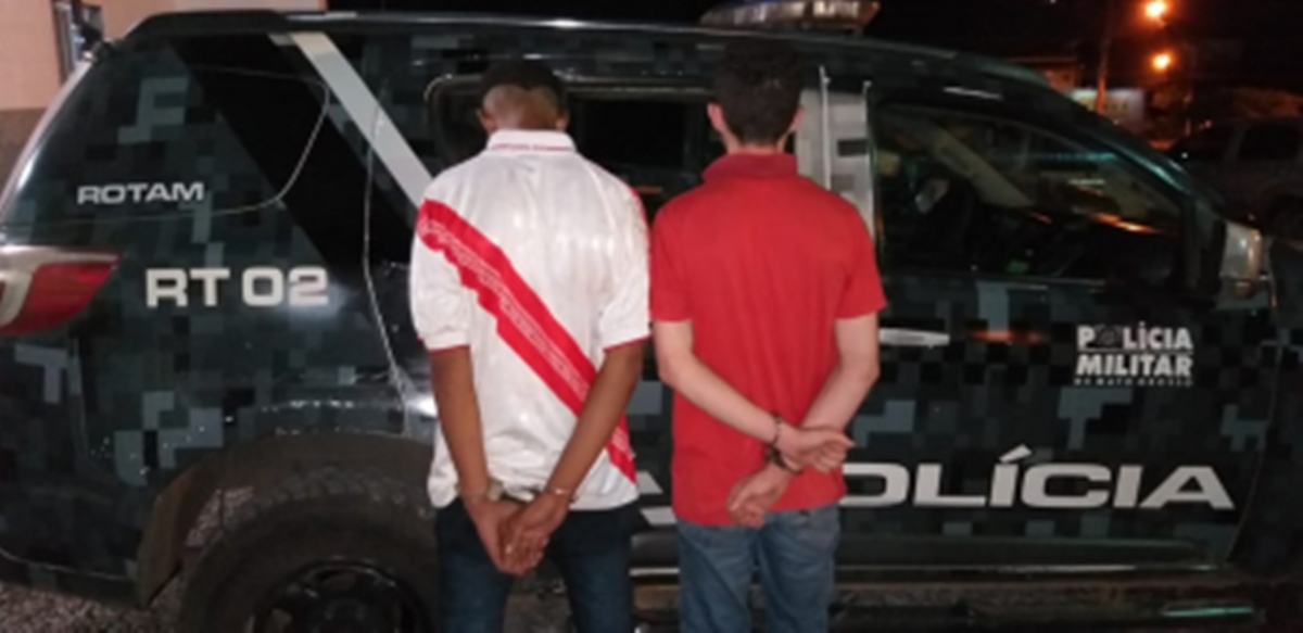 Tiroteio no Centro de Cuiabá tem 2 presos e carro recuperado